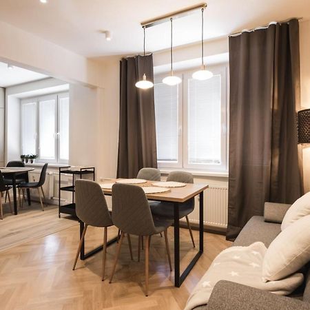 Flexihome Sk - Tolsteho - Free Parking On The Street - 2 Bedrooms Koszyce Zewnętrze zdjęcie